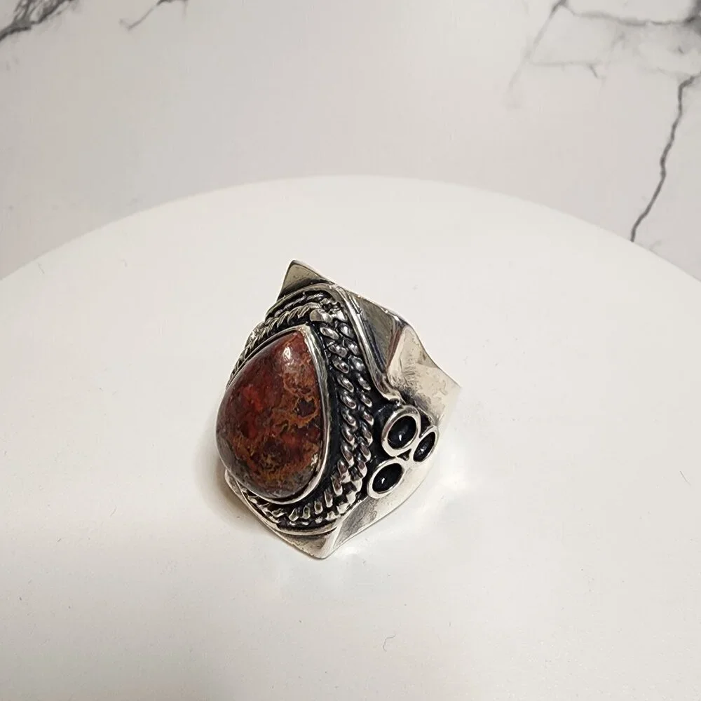 Vintage Silver Teardrop Stone Ring Size 10